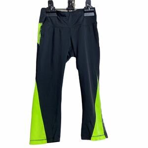 Women’s W Sport Capri Yoga Pants Size Small